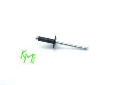 Rivet fixation extension d'aille