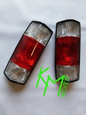 kmver004 Tail lights red / white